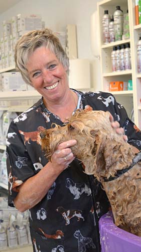 Lies-van-Essen-paraveterinair-hondentrimster-Dierenkliniek-De-Polder-Maassluis-3